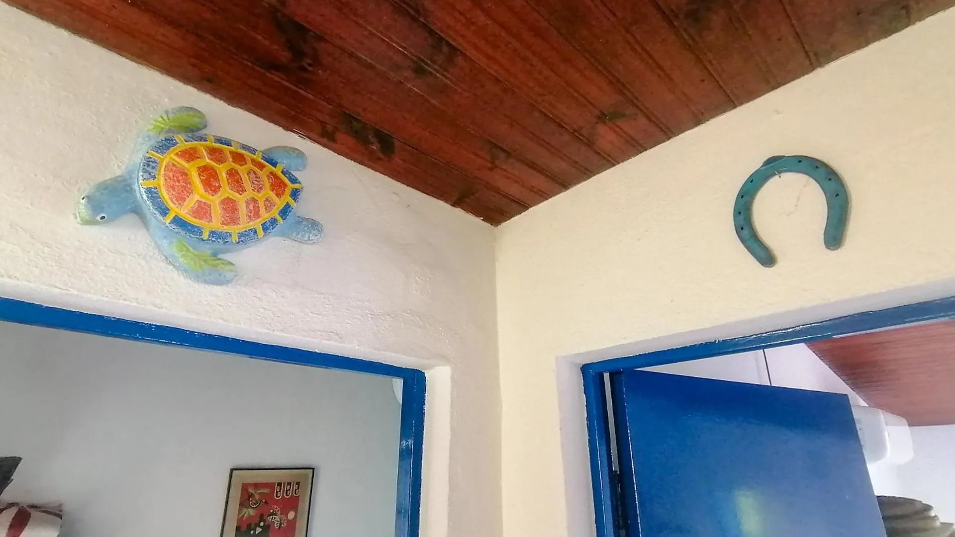 Casa A 500M Da Rua Das Pedras Em Lindo Condominio Com Portaria 24H contacts